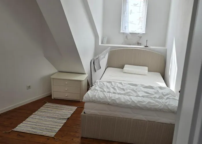 Nilos Apartment